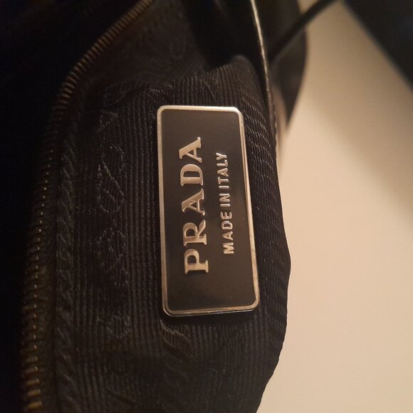 Authentic Prada Spazzolato Leather Flap Shoulder Purse. - Picture 13 of 17